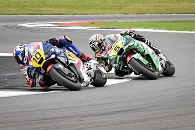 Nur in der Anfangsphase konnte sich Marini (10) vor LCR-Pilot Zarco halten