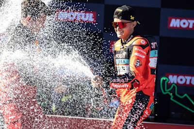 Adrian Huertas ist Supersport-Weltmeister 2024