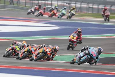 Runde 1: Quiles führt das Feld der Moto3 an