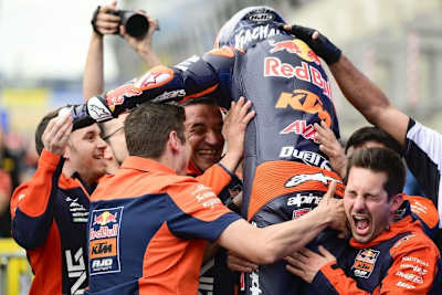 Saisonsieg Nummer 4 für KTM-Ajo-Pilot Jose Antonio Rueda