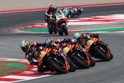 Pedro Acosta (4.) setzte sich gegen Bastianini und Binder durch