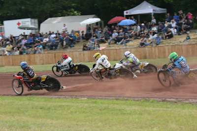 Im Finale: Erik Riss (Rot) vor Lukas Fienhage (Blau) und Martin Smolinski (Gelb)