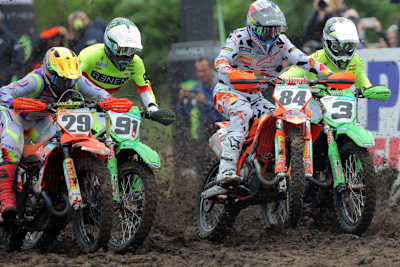 Henry Jacobi (#29) am Start zum ersten Lauf