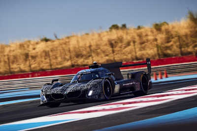 Klar zu erkennen: Der kleinere Niere am BMW M Hybrid V8