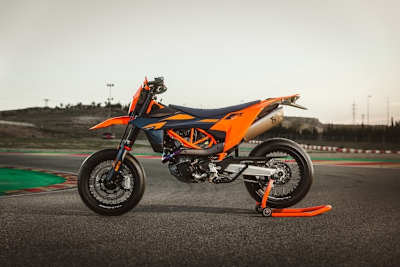Die neue KTM 690 SMC R