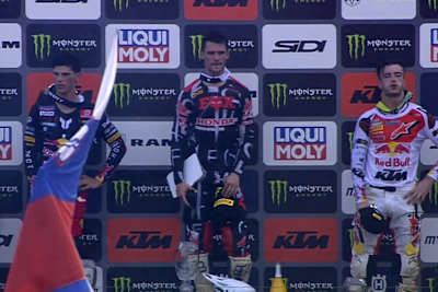 Gajser gewann in Loket vor Prado und Herlings