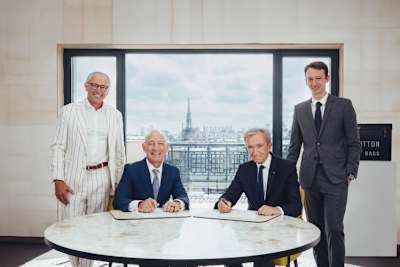 Von l. nach r.: Stefano Domenicali, Greg Maffei, Bernard Arnault und Frédéric Arnault