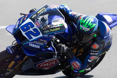 Stefano Manzi mit der neuen Yamaha R9 in Cremona