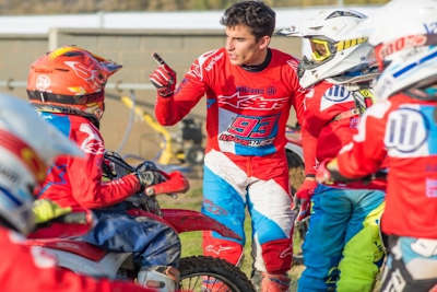 Wie viele Straßenrennfahrer ist auch «MM93» leidenschaftlicher Offroad-Pilot