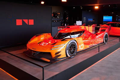 Im Fahrerlager von Le Mans gibt es bereits ein Modell des Genesis GMR-001 Hypercars zu sehen