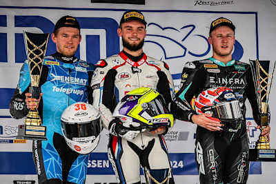 Rennen 1 und Rennen 2. Soomer, Mikhalchik, Hobelsberger (v.li)