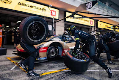 Diesen Cadillac V-Series.R pilotiert Sébastien Bourdais