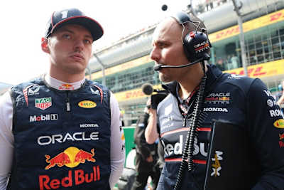 Max Verstappen mit seinem Renningenieur Gianpiero Lambiase