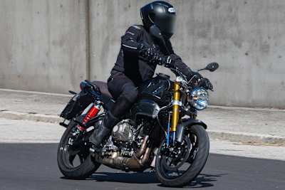 Der Prototyp der neuen Moto Guzzi mit Reihentwin