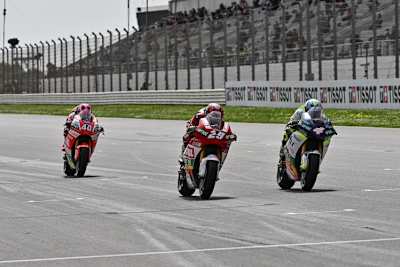 Das war knapp. Nicholas Spinelli schlägt Hector Garzo an der Ziellinie