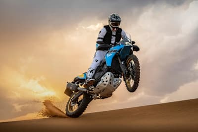 Yamaha Ténéré 700: Basisversion und Rally-Variante auf 2025 mit etlichen Neuerungen