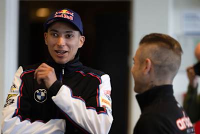 Toprak Razgatlioglu (li.) bekam Ratschläge von Alvaro Bautista