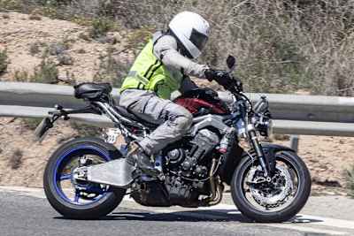 Prototyp der Triumph Street Triple: Sportlichere Sitzhaltung, Chassis und Schwinge neu