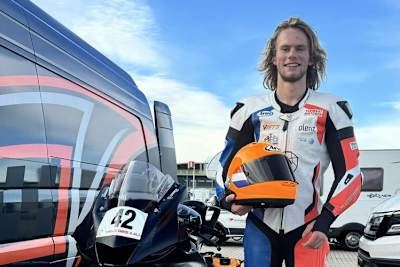 Melvin van der Voort fährt WM