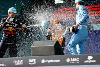 Sieger in Papaya: In Miami hatte Lando Norris das schnellere Auto als Max Verstappen und Charles Leclerc