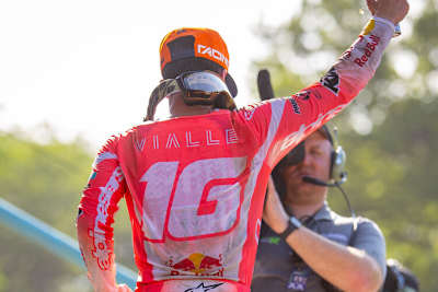 Tom Vialle gewann das MX2-Qualifikationsrennen