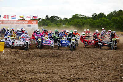 WM-Führung ausgebaut: Hermans/van den Bogaart (#3) vor Wilkinson/Millard (#199), Sanders/Vincent (#109) und Weiss/Schneider (#91)