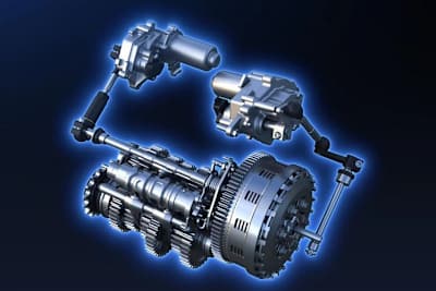 Eigentlich ganz einfach: Stellmotoren betätigen Kupplung und Schaltwalze