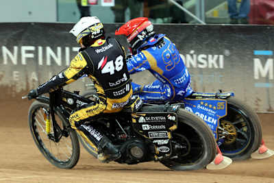 Bartosz Zmarzlik (Rot) gegen Szymon Wozniak