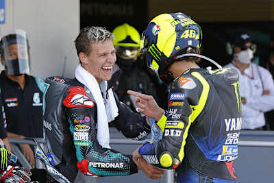 Fabio Quartararo (li.) mit Valentino Rossi