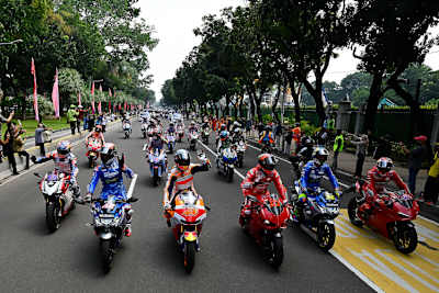 Die Motorradparade war ein Highlight für die Zaungäste