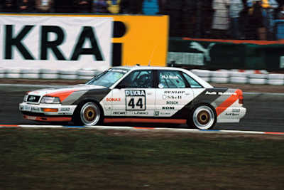 Hans-Joachim Stuck im Meisterauto von 1990