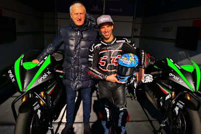 Marco Melandri (re.) mit Manager Alberto Vergani