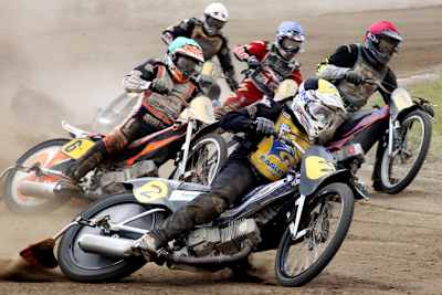 Cameron Woodward (vorne) schlug sich prächtig