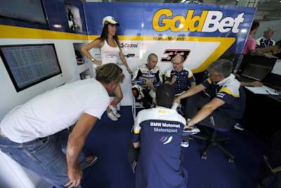 Wenn Marco Melandri spricht, lauschen alle andächtig