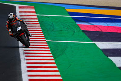 Miguel Oliveira auf der RC16 in schwarz