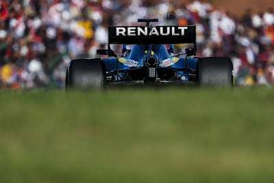 Renault ist die in Japan eingefahrenen Punkte los