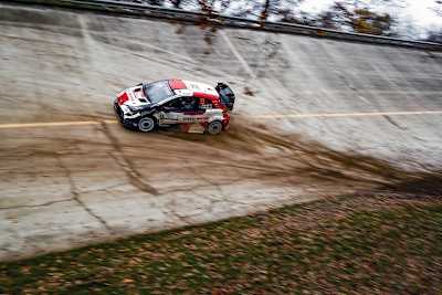 Spitzenreiter Elfyn Evans