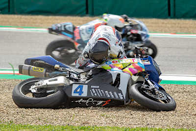 Dieser Sturz ging für Chris Stange glimpflich aus