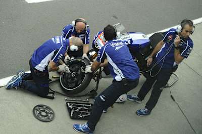 2013 mussten die Fahrer während des Australien-GP zum Reifenwechsel