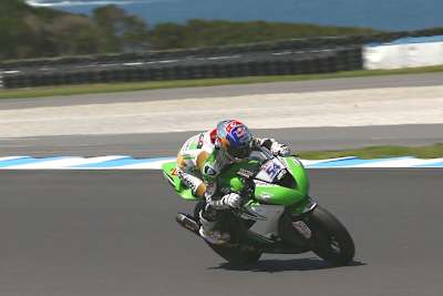 Dumm gelaufen: Kenan Sofuoglu zog auf Phillip Island bei Positionskämpfen den Kürzeren