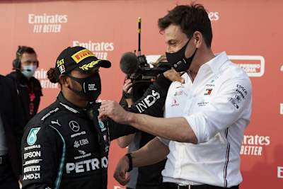 Lewis Hamilton und Toto Wolff