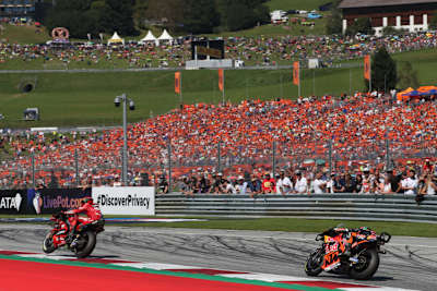 Pecco Bagnaia (vorne) und Brad Binder waren die Hauptdarsteller