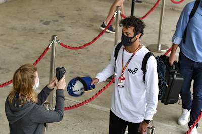 Daniel Ricciardo wird am Hungaroring untersucht