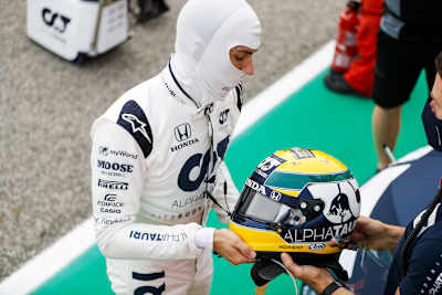 Pierre Gasly vor dem Start zum Rennen in Imola