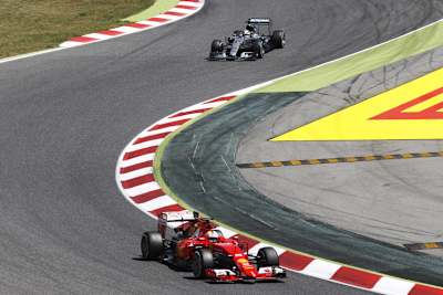 Champion Lewis Hamilton im Rückspiegel: Am Ende musste sich Sebastian Vettel geschlagen geben