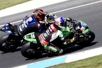 Auf Can Öncü (vorne) ruhen die Hoffnungen von Kawasaki