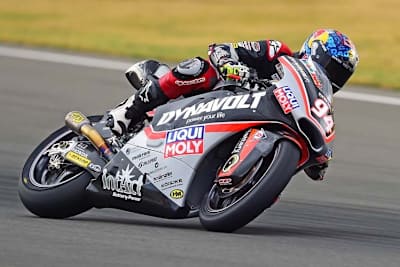 Jonas Folger auf der Kalex des Teams Dynavolt Intact GP