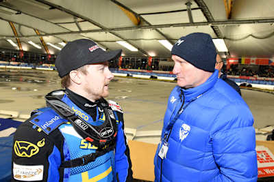 Doppelweltmeister Martin Haarahiltunen (li.) mit FIM-Bahnsport-Chef Armando Castagna