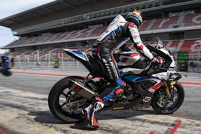 Tom Sykes auf der neuen BMW M1000RR