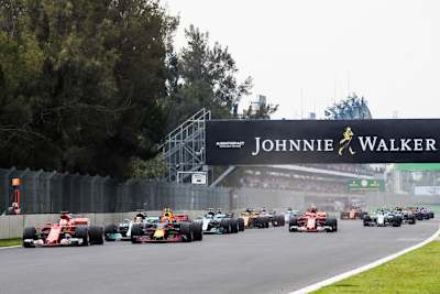 Formel-1-CEO Chase Carey würde gerne ein grösseres Startfeld sehen